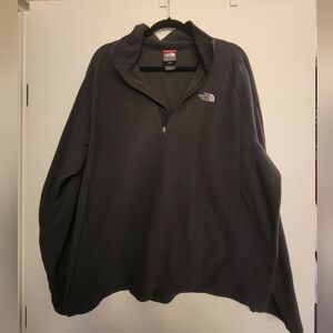 The North Face Men's Gray 1/4 Zip Sweater